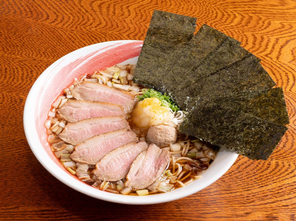 鴨ラーメン（並・上・特上） 並880円 上1,320円 特上1760円 ※画像は特上